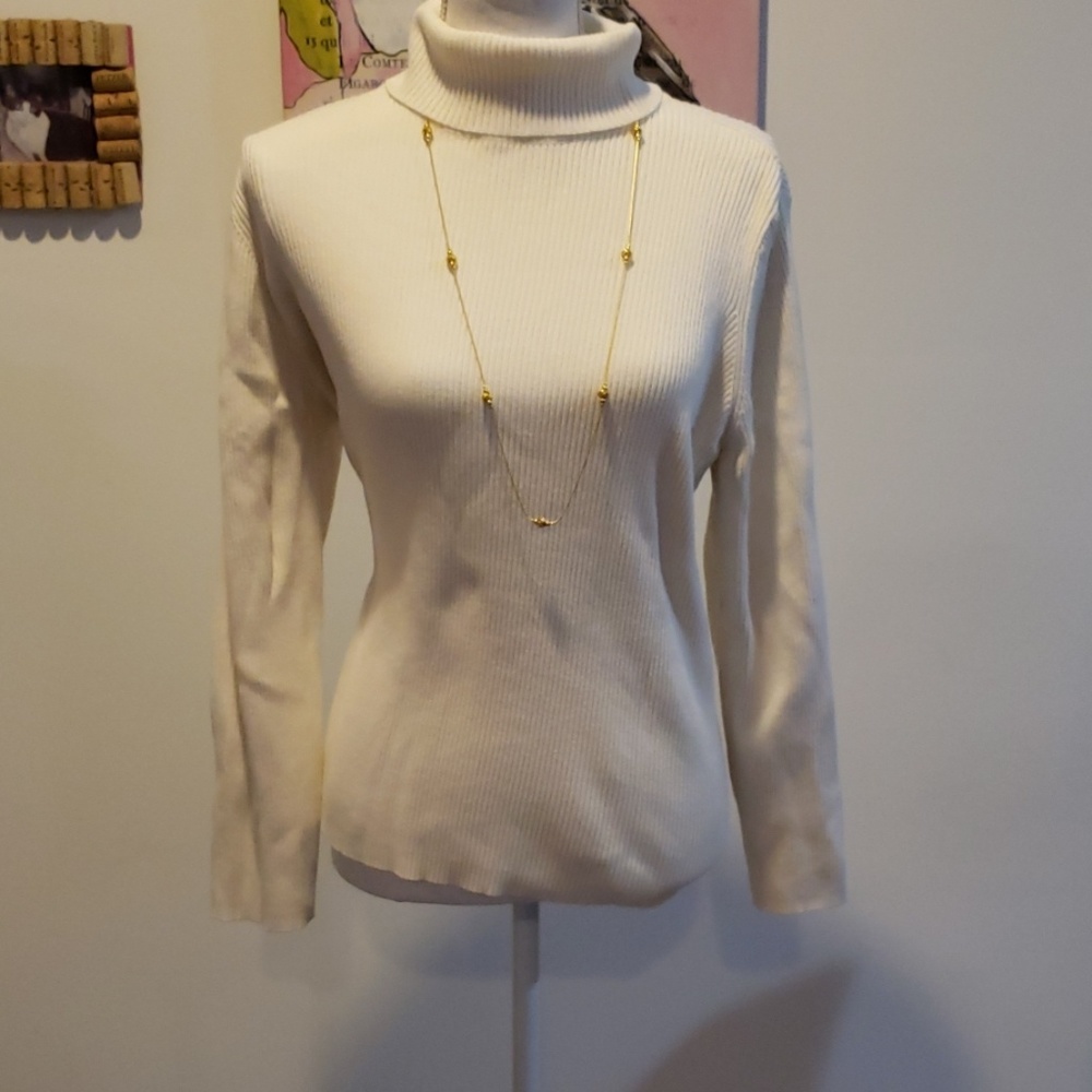 NWOT white cotton turtle neck sweater